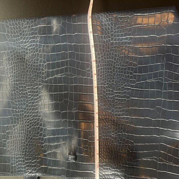 Saks Fifth Avenue Navy Faux Crocodile Print Tote Bag NWOT - Picture 6 of 10